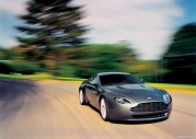 Aston Martin Vantage V8